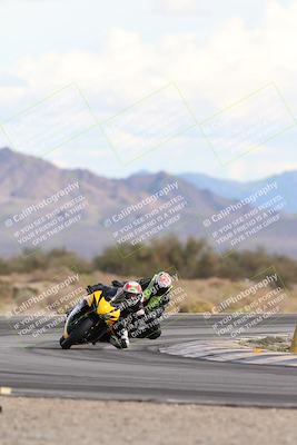 media/Nov-16-2025-Race Pace (Sun) [[8c5fa54630]]/Non Verified Riders (1st 20 Minutes)/5-Turn 15 (110pm)/